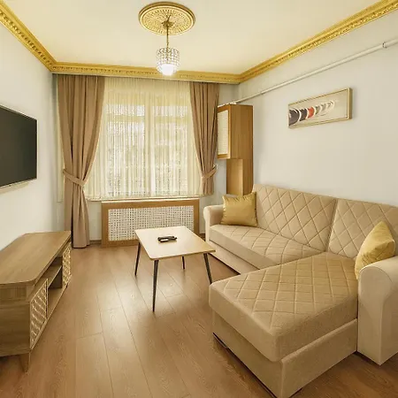 Отель Golden La Vista Boutique 3*