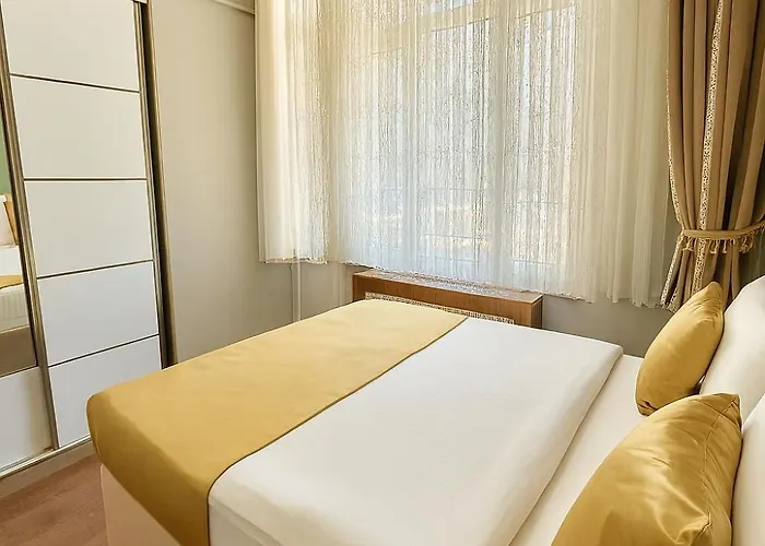 Golden La Vista Boutique Hotell 3*